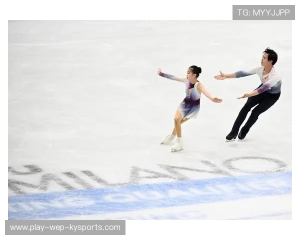 中国花滑双人滑再登领奖台，冲击奥运资格，中国双人花滑选手